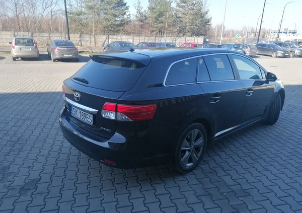 Toyota Avensis cena 38000 przebieg: 200500, rok produkcji 2014 z Katowice małe 92